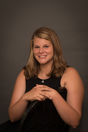 Kelsey-Senior-33.jpg