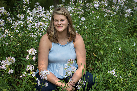 Kelsey-Senior-414.jpg