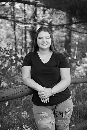 Lily Senior 2019-102.jpg