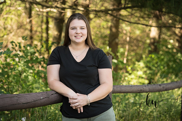 Lily Senior 2019-108.jpg