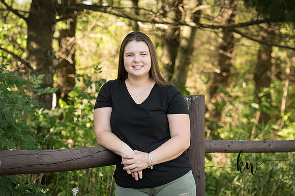 Lily Senior 2019-111.jpg