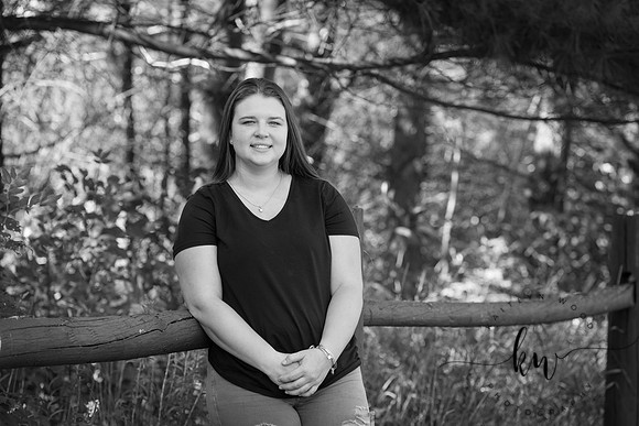 Lily Senior 2019-116.jpg