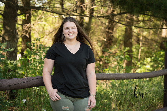 Lily Senior 2019-125.jpg