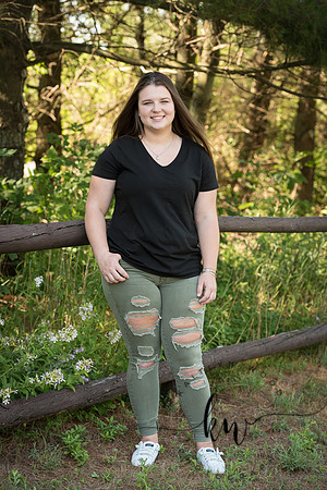 Lily Senior 2019-133.jpg