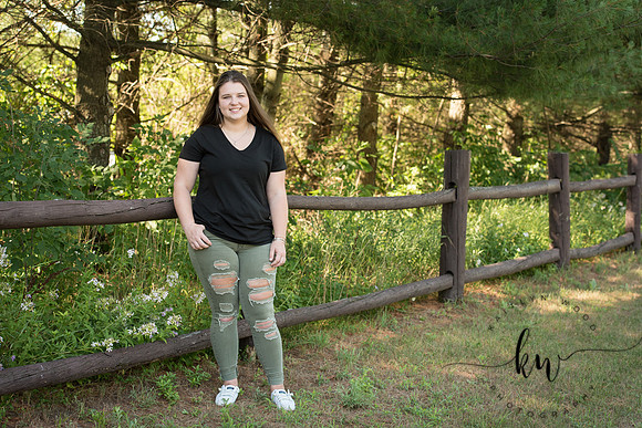 Lily Senior 2019-136.jpg