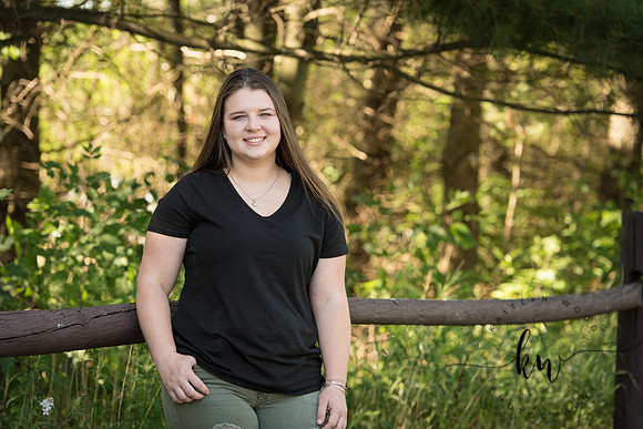 Lily Senior 2019-140.jpg