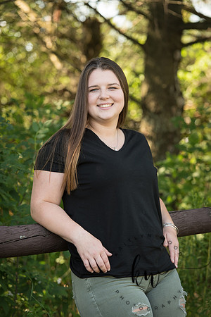 Lily Senior 2019-145.jpg