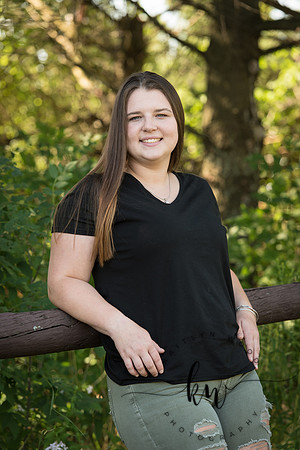 Lily Senior 2019-148.jpg