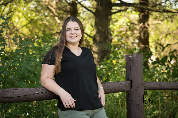 Lily Senior 2019-149.jpg