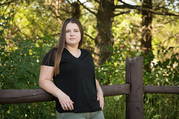 Lily Senior 2019-152.jpg