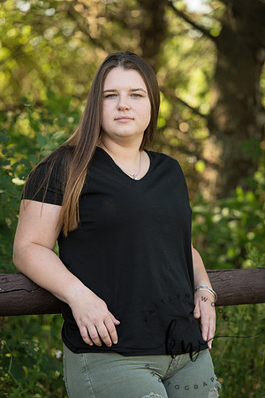 Lily Senior 2019-153.jpg