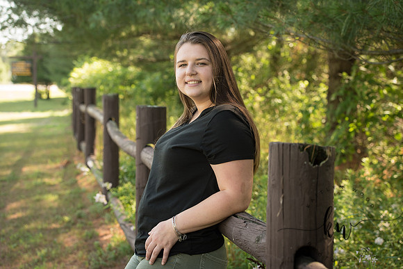 Lily Senior 2019-174.jpg