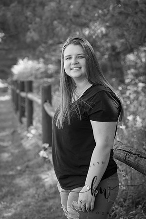 Lily Senior 2019-176.jpg
