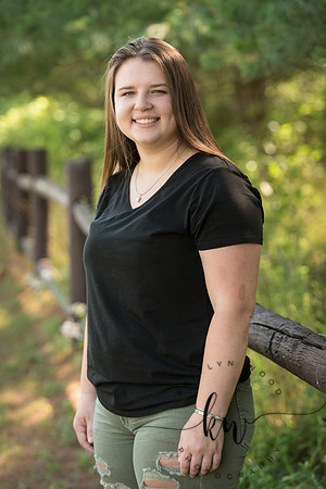 Lily Senior 2019-186.jpg