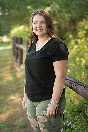 Lily Senior 2019-189.jpg