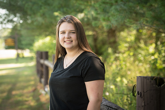 Lily Senior 2019-190.jpg