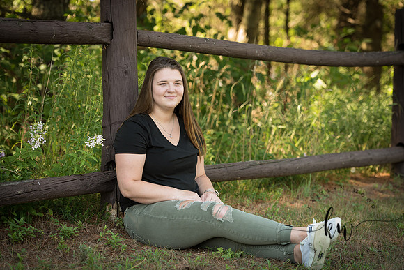 Lily Senior 2019-198.jpg