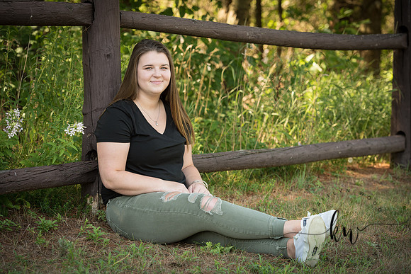 Lily Senior 2019-204.jpg