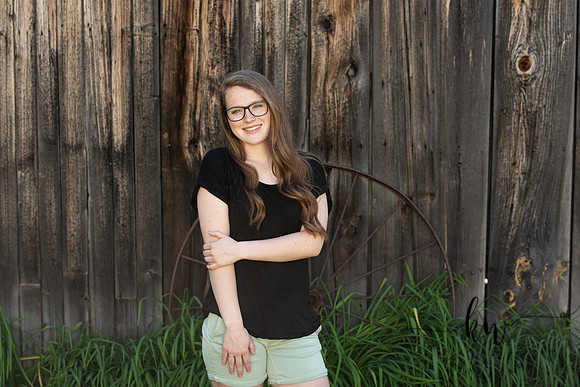 Makayla-Senior-30.jpg