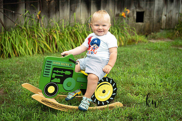 Avery-One Year-36.jpg