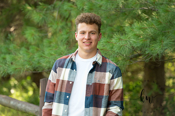 Noah-Senior-31.jpg