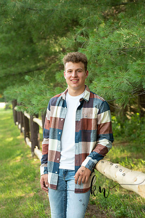 Noah-Senior-38.jpg