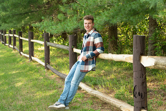Noah-Senior-46.jpg