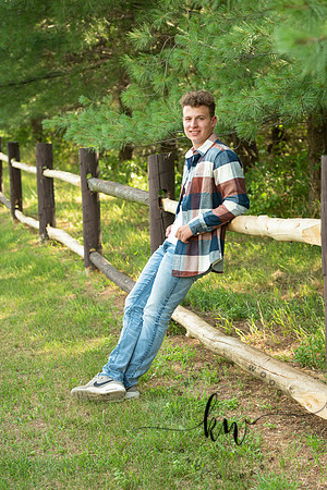 Noah-Senior-49.jpg