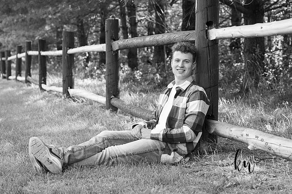 Noah-Senior-56.jpg