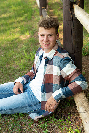 Noah-Senior-60.jpg