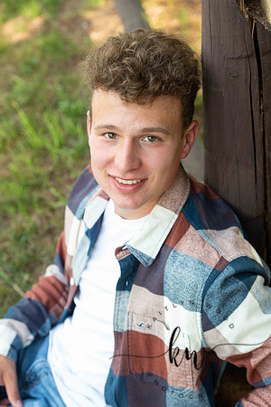 Noah-Senior-76.jpg