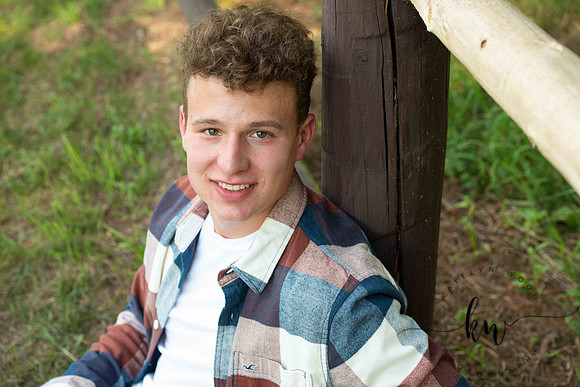 Noah-Senior-79.jpg