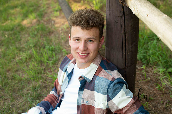 Noah-Senior-80.jpg
