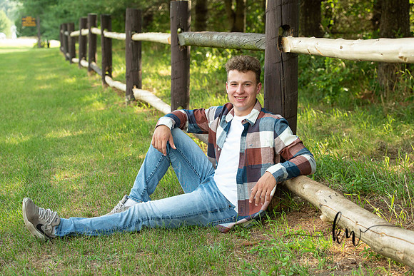 Noah-Senior-82.jpg