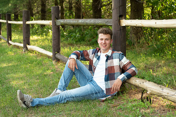 Noah-Senior-85.jpg