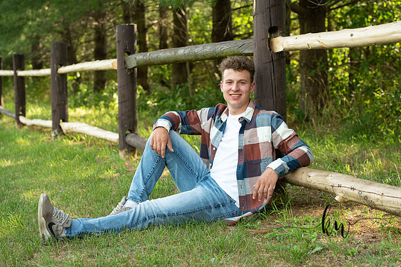 Noah-Senior-87.jpg