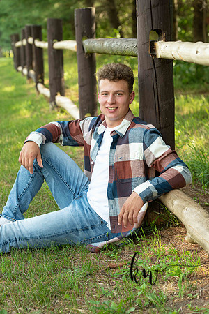 Noah-Senior-93.jpg