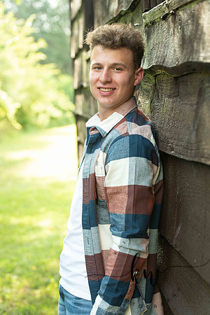 Noah-Senior-96.jpg