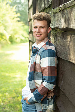 Noah-Senior-100.jpg