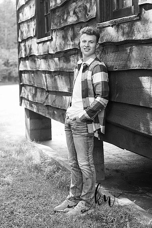 Noah-Senior-108.jpg