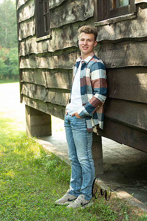 Noah-Senior-109.jpg