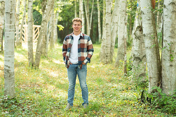 Noah-Senior-128.jpg