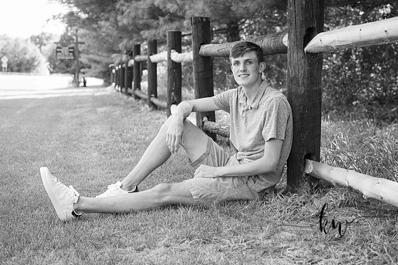 Cory-Senior-27.jpg